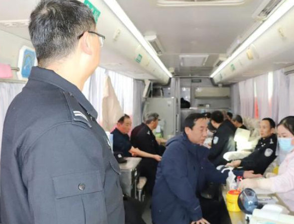 ���蹫������֯��չ�޳���Ѫ����